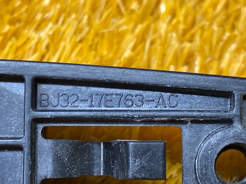 крепление бампера, 1000 рублей, Красноярск