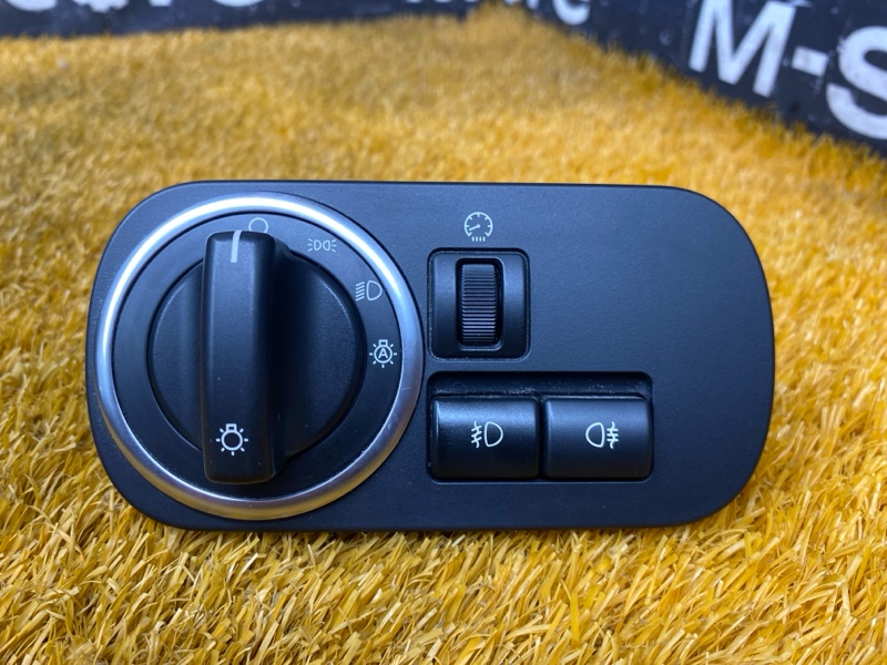 Переключатель света фар, 1000 рублей, Красноярск