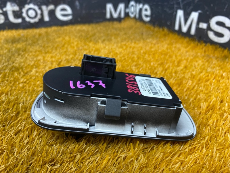 Переключатель света фар, 1000 рублей, Красноярск