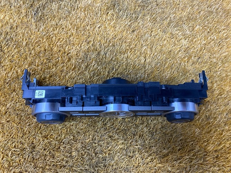 Блок управления мультимедиа, 3000 рублей, Красноярск