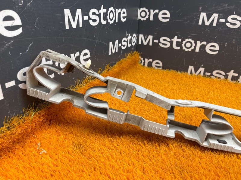 крепление бампера, 700 рублей, Красноярск