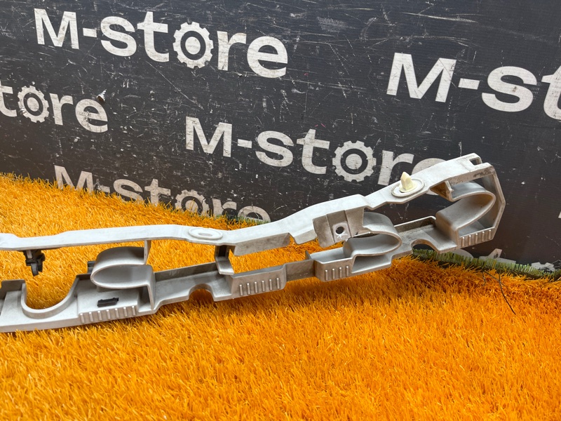 крепление бампера, 700 рублей, Красноярск