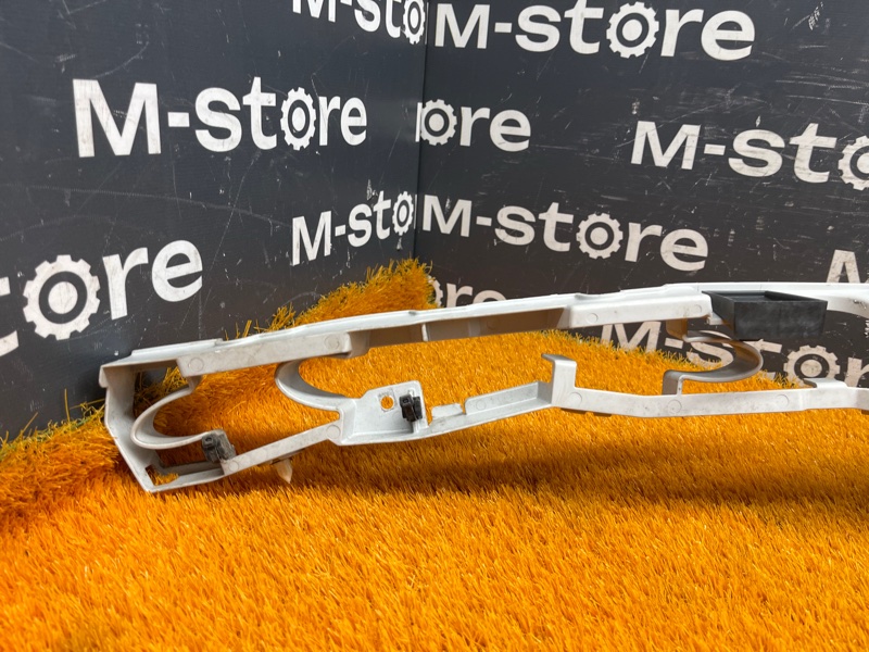 крепление бампера, 700 рублей, Красноярск