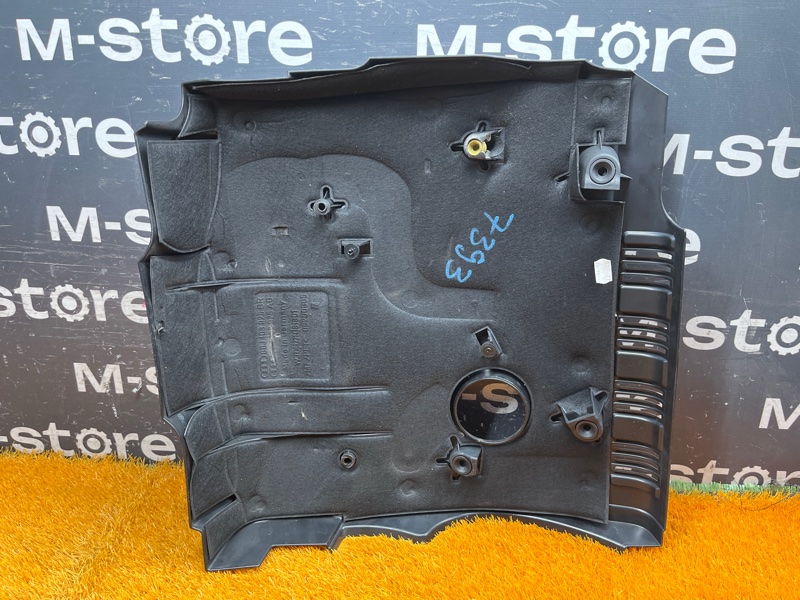 крышка двигателя, 2000 рублей, Красноярск