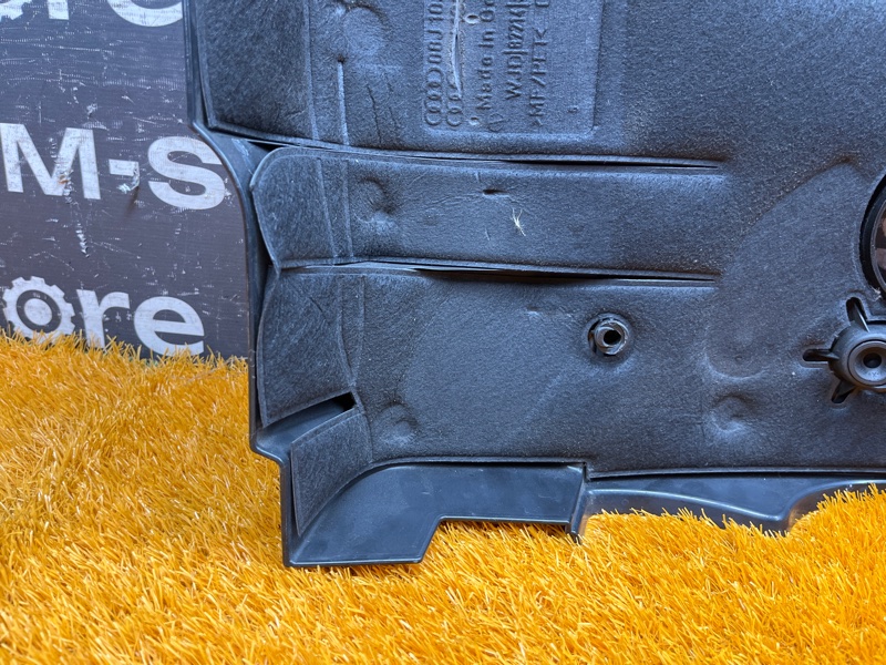 крышка двигателя, 2000 рублей, Красноярск