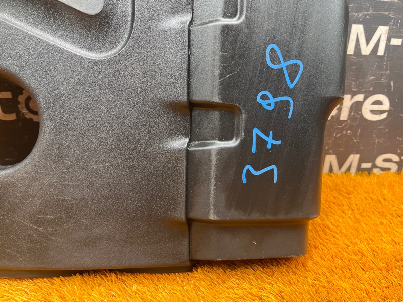 крышка двигателя, 2000 рублей, Красноярск