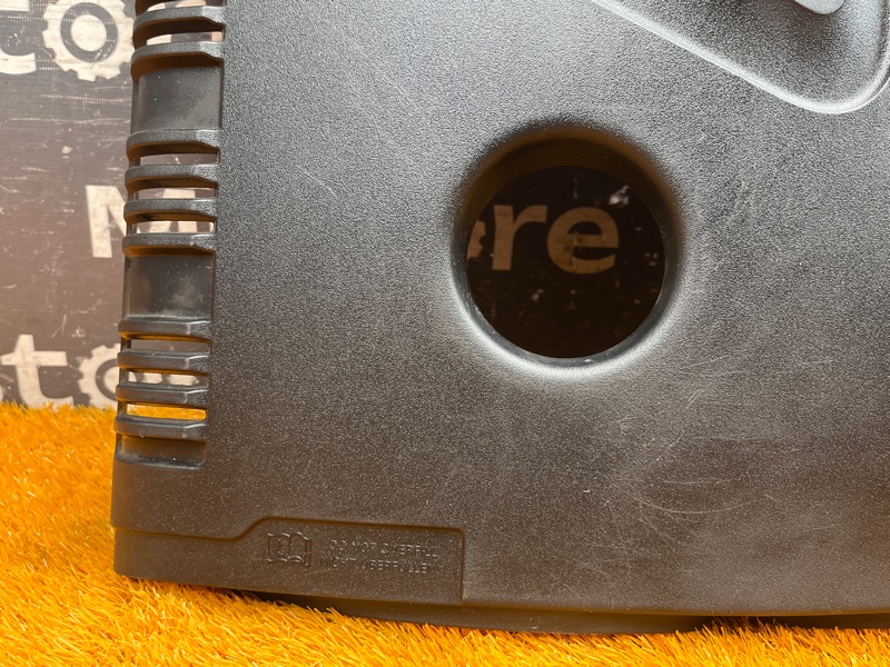 крышка двигателя, 2000 рублей, Красноярск