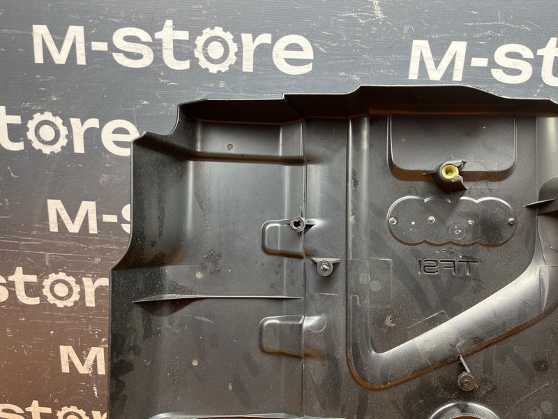 крышка двигателя, 2000 рублей, Красноярск