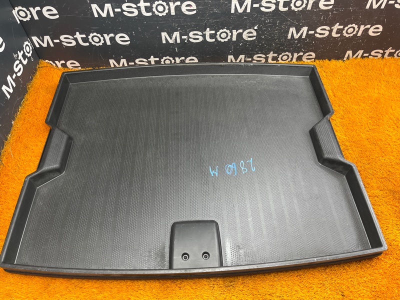 пол багажника, 1000 рублей, Красноярск