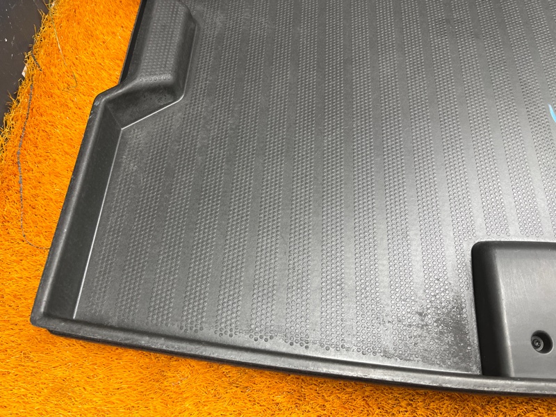 пол багажника, 1000 рублей, Красноярск