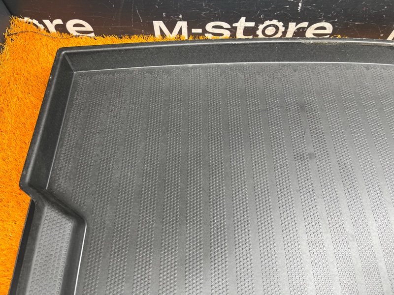 пол багажника, 1000 рублей, Красноярск