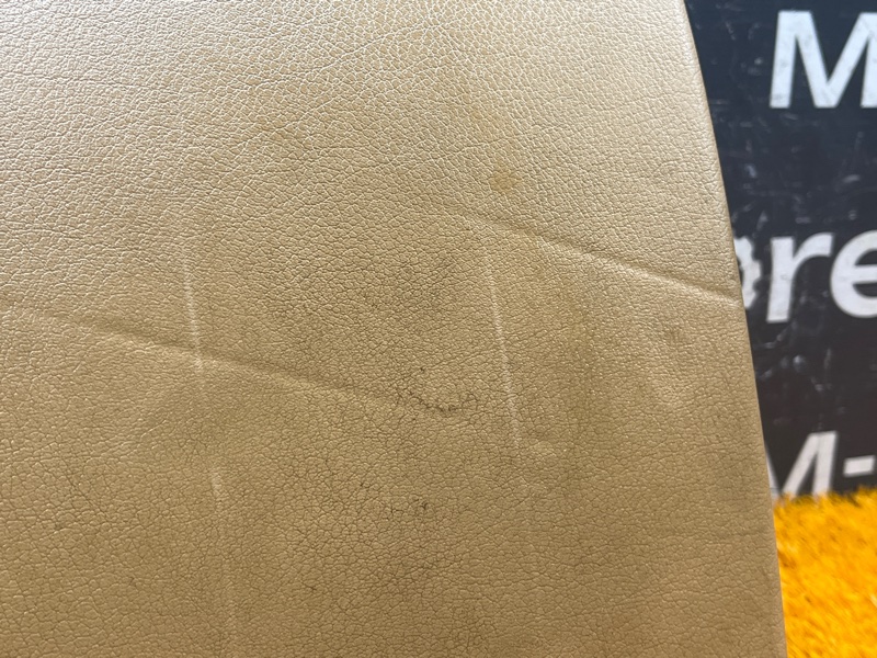 бардачок, 2000 рублей, Красноярск