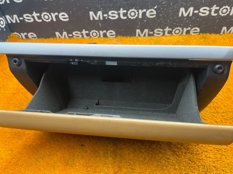 бардачок, 2000 рублей, Красноярск