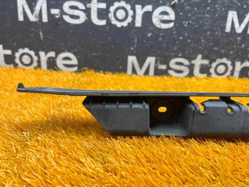 крепление бампера, 500 рублей, Красноярск