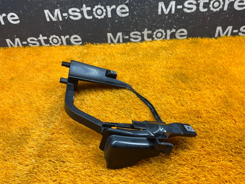 кронштейн фары, 2000 рублей, Красноярск