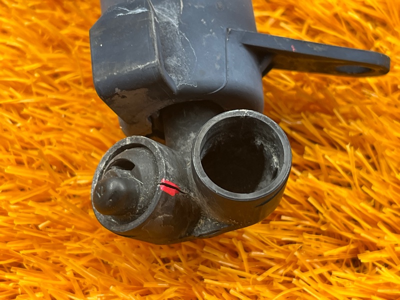 Форсунка омывателя фары, 500 рублей, Красноярск