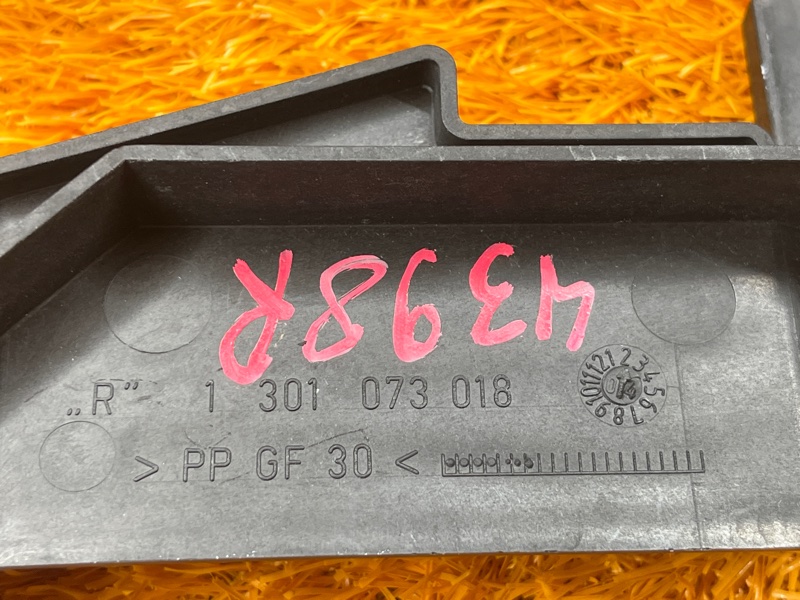 кронштейн фары, 1000 рублей, Красноярск