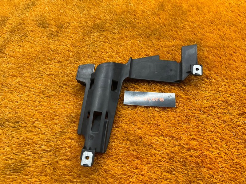 кронштейн фары, 1000 рублей, Красноярск