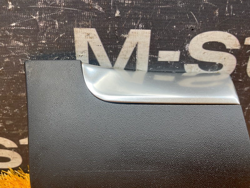 молдинг на крыло, 1500 рублей, Красноярск