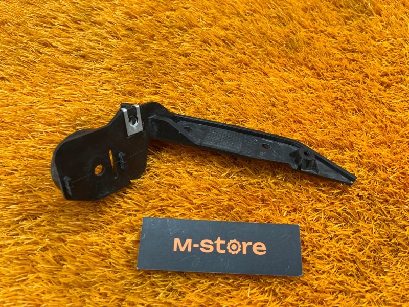 крепление бампера, 500 рублей, Красноярск