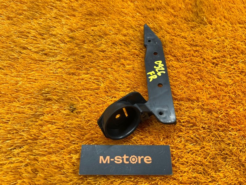 крепление бампера, 500 рублей, Красноярск