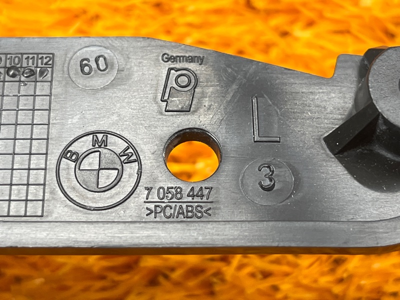 крепление бампера, 500 рублей, Красноярск