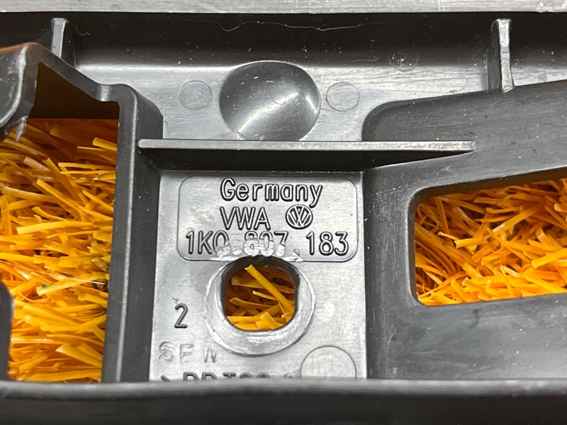 крепление бампера, 1000 рублей, Красноярск