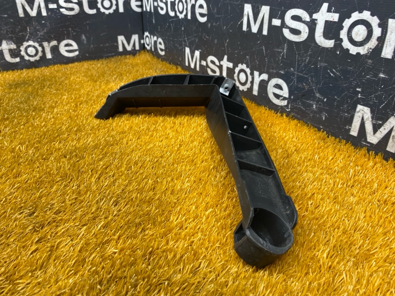 крепление бампера, 200 рублей, Красноярск