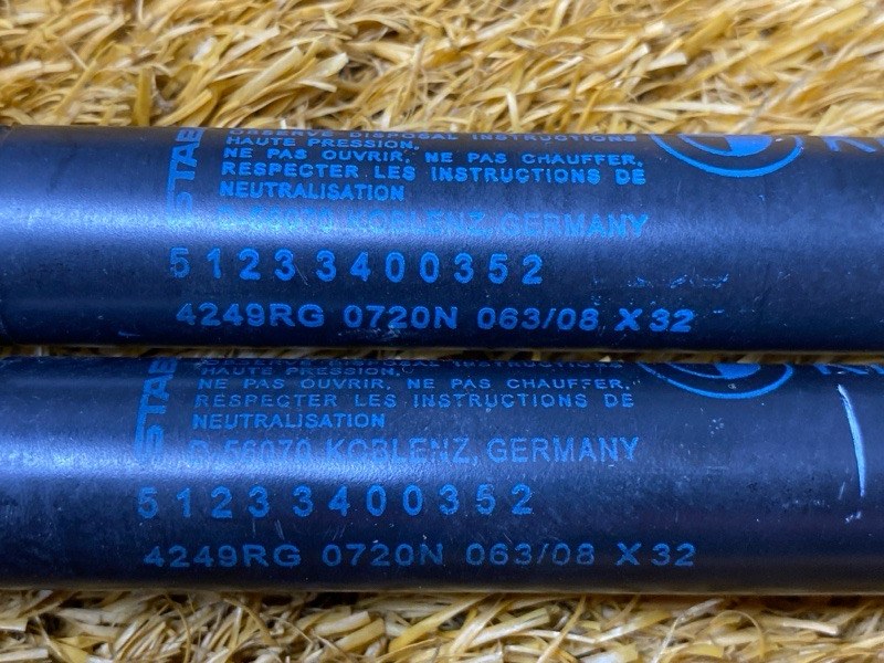 амортизатор капота, 900 рублей, Красноярск