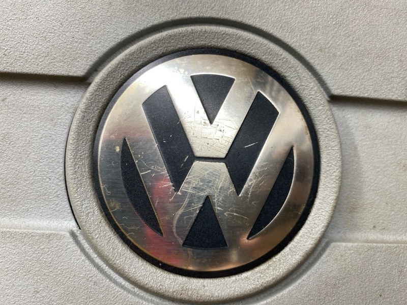 крышка двигателя, 2000 рублей, Красноярск