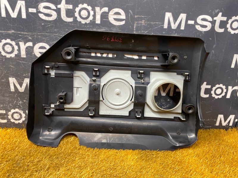 крышка двигателя, 2000 рублей, Красноярск