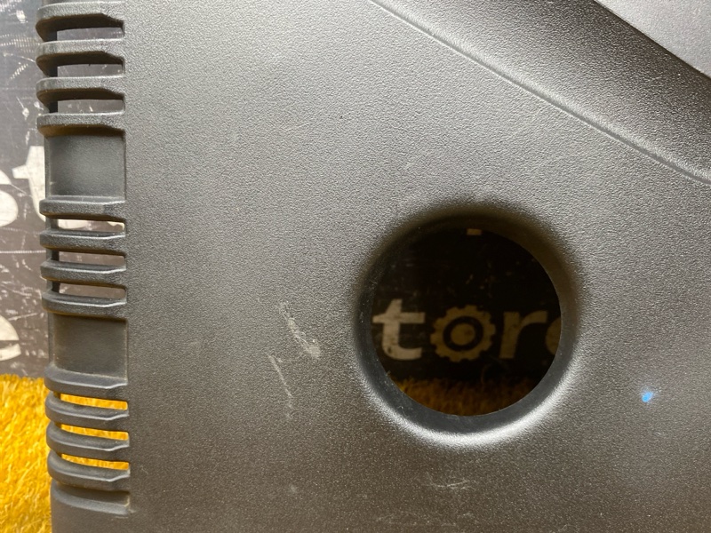 крышка двигателя, 2000 рублей, Красноярск