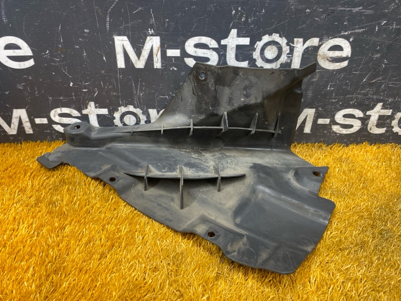 подкрылок, 400 рублей, Красноярск