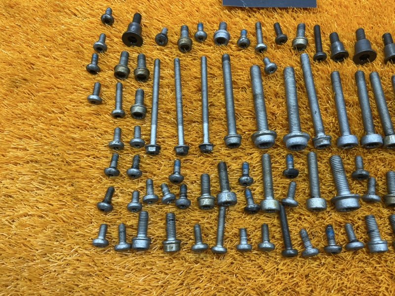 Болты и гайки ДВС, 800 рублей, Красноярск