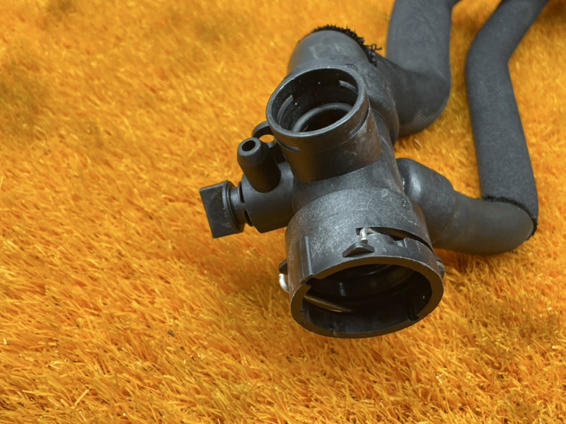 Патрубок радиатора нижний, 2500 рублей, Красноярск