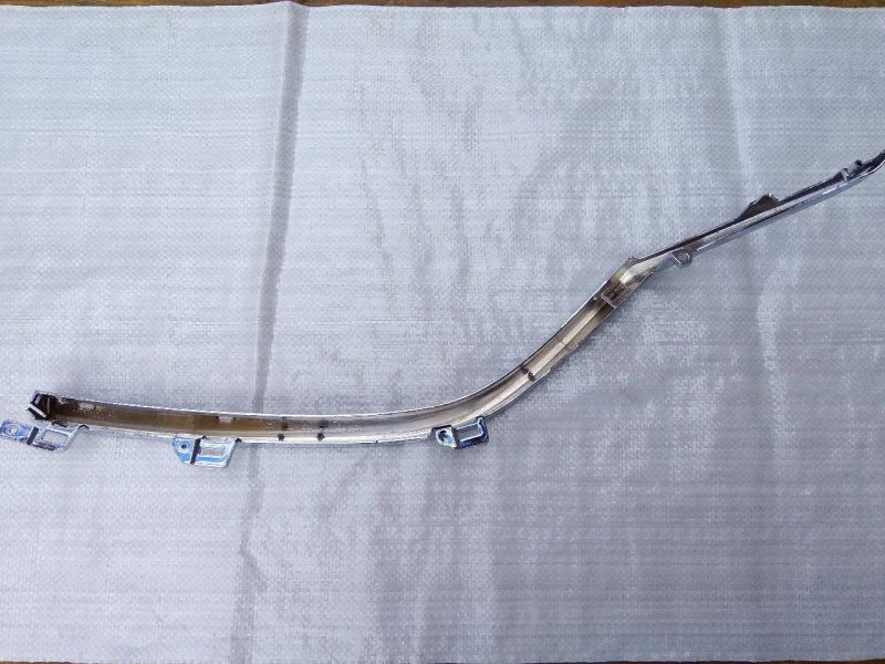 Молдинг решетки радиатора, 3100 рублей, Красноярск