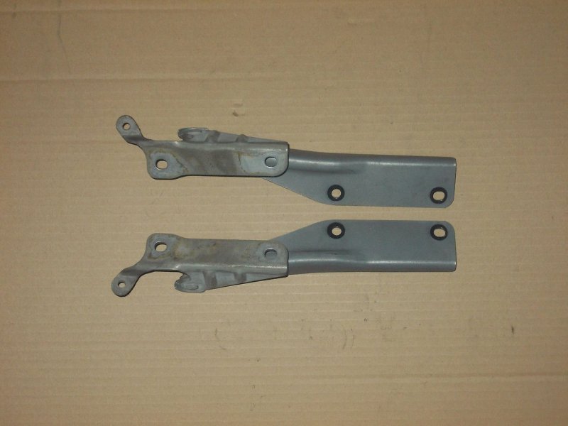 Петли капота, 1800 рублей, Красноярск