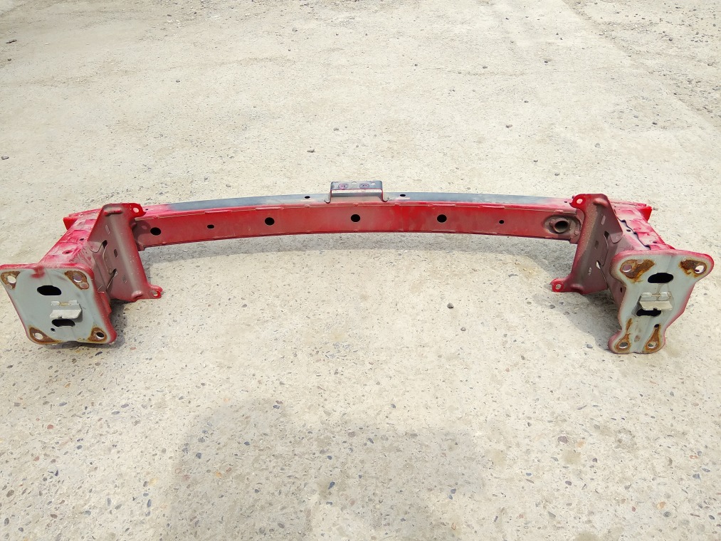 Усилитель бампера, 2200 рублей, Красноярск