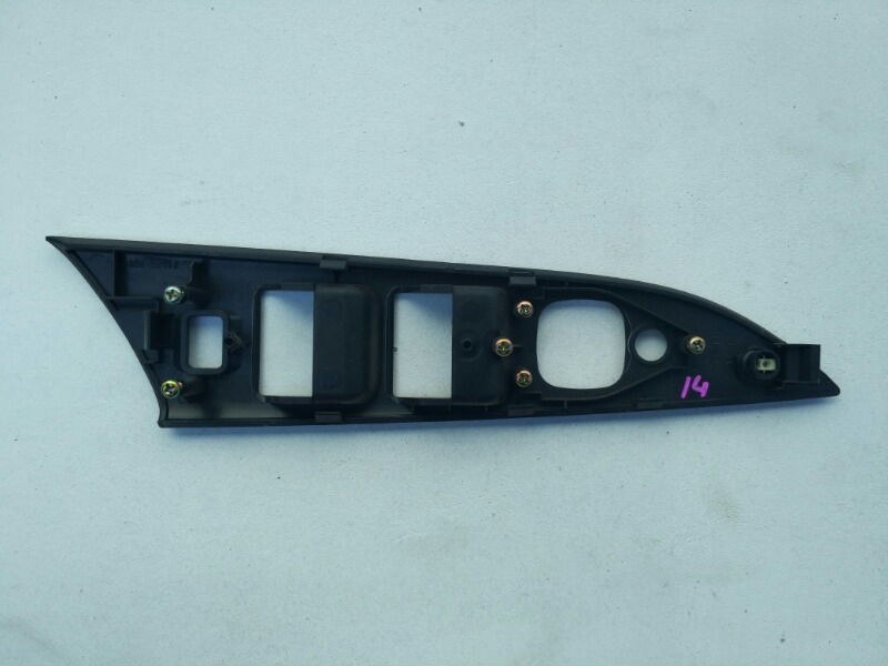 Накладка кнопок стеклоподъемника, 500 рублей, Красноярск