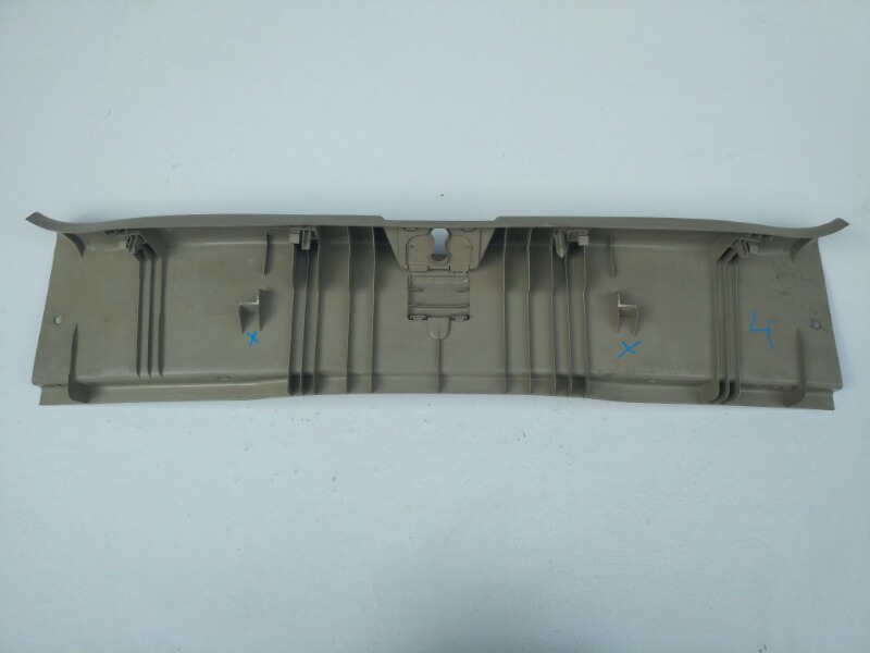 Накладка багажника, 1600 рублей, Красноярск