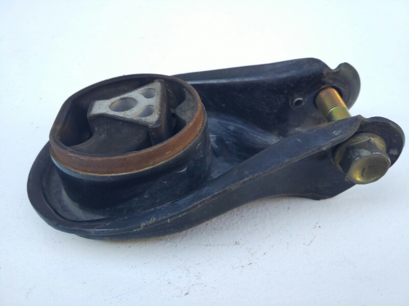 Опора двигателя, 2400 рублей, Красноярск