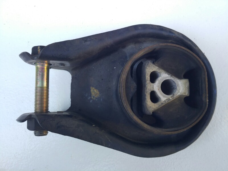 Опора двигателя, 2400 рублей, Красноярск