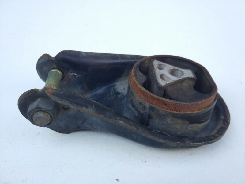 Опора двигателя, 2400 рублей, Красноярск