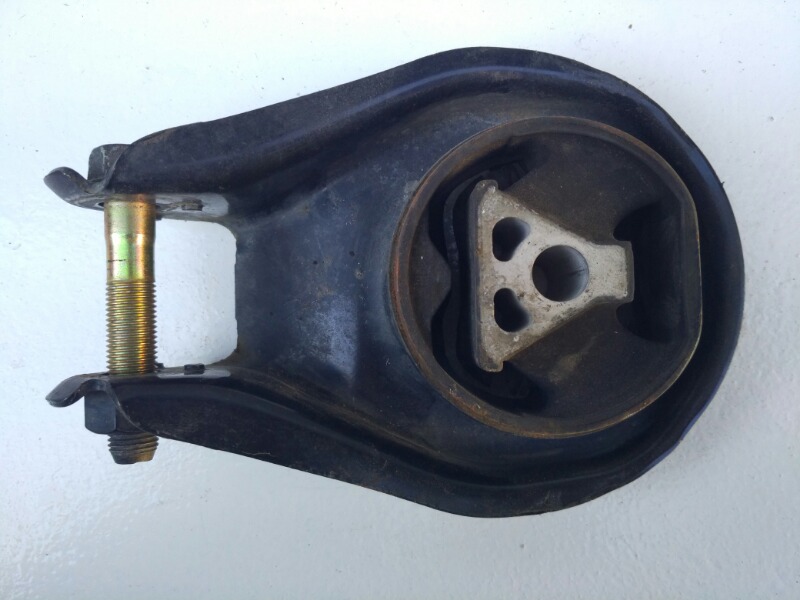 Опора двигателя, 2400 рублей, Красноярск