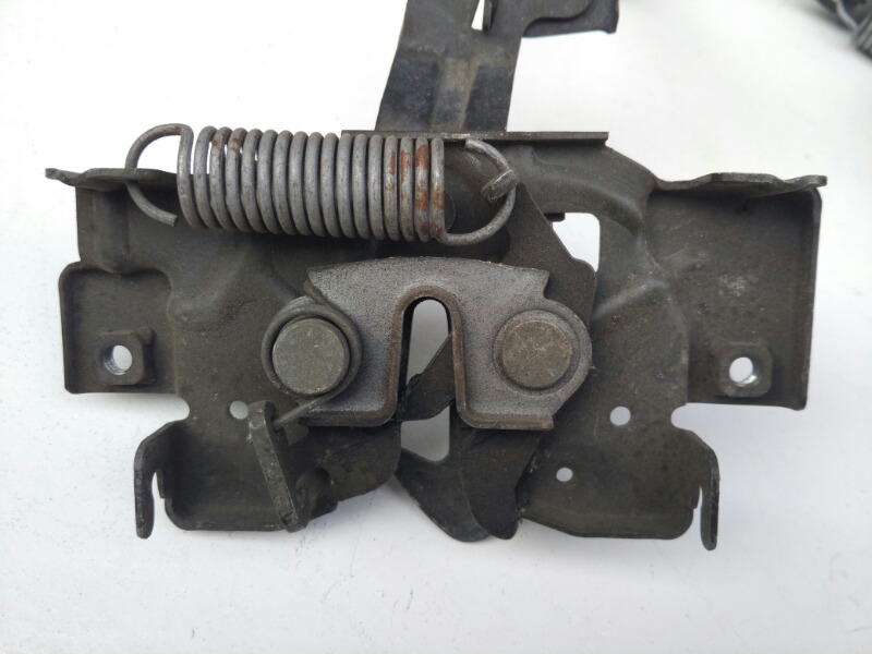 Замок капота, 1200 рублей, Красноярск