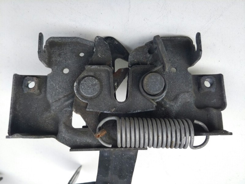 Замок капота, 1200 рублей, Красноярск