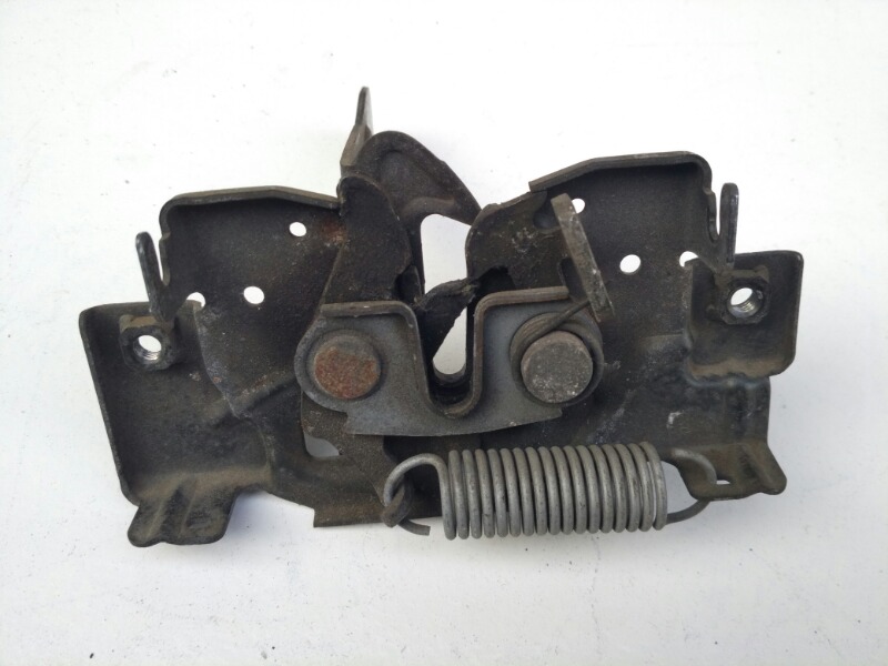 Замок капота, 1200 рублей, Красноярск