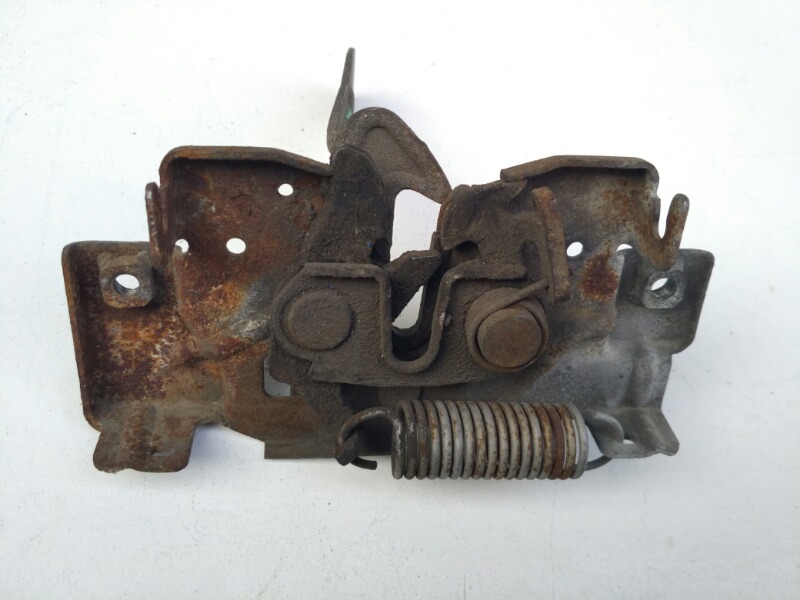 Замок капота, 1200 рублей, Красноярск