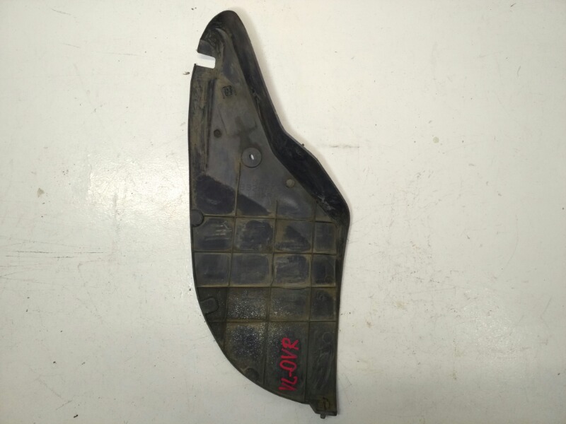 Подкрылок, 1000 рублей, Красноярск