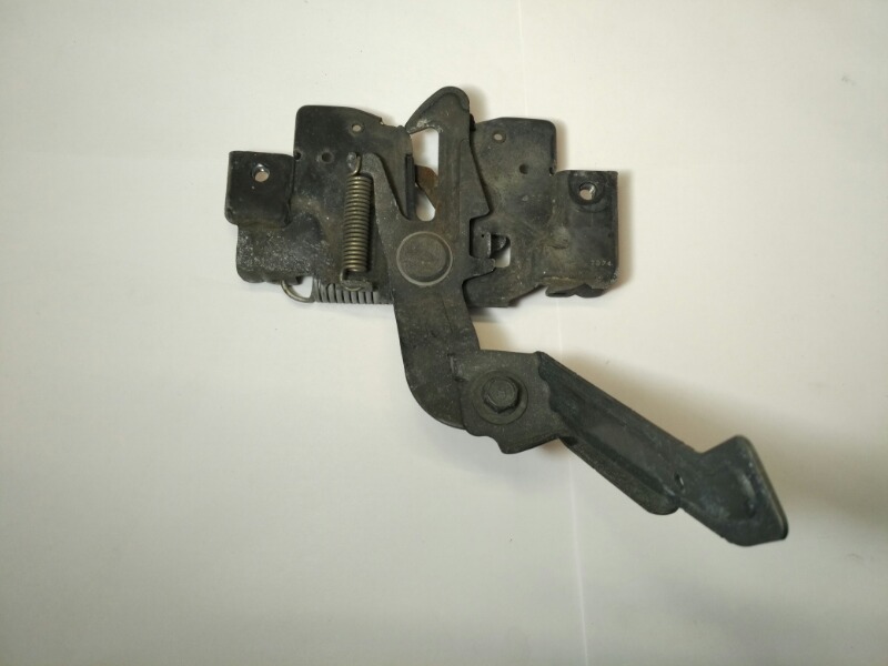 Замок капота, 1200 рублей, Красноярск